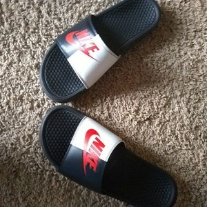 Nike slides